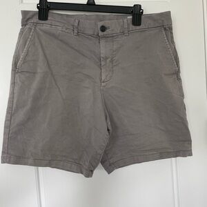 Gap Men’s 8” chino shorts